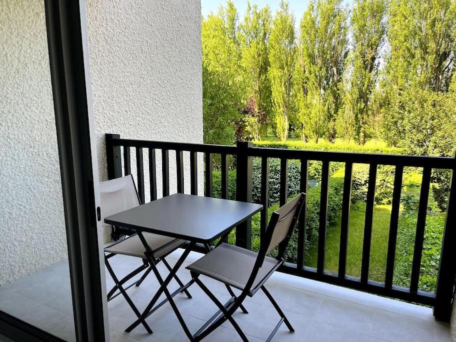 Apartamento Le Garden - Studio Refait A Neuf Proche Mer Et Commerces Cabourg Exterior foto